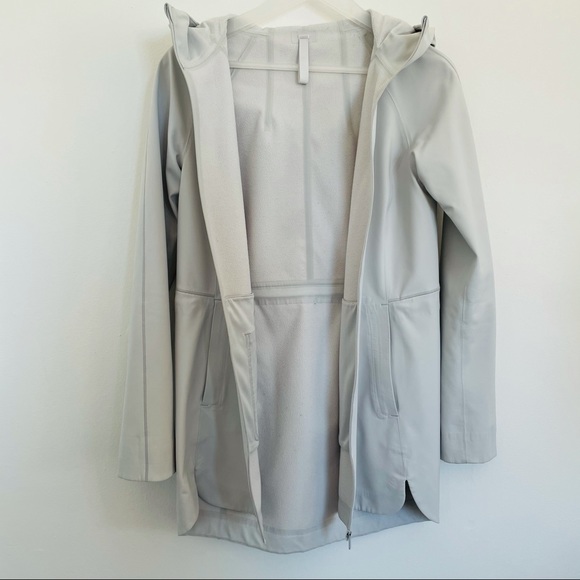 Lululemon Rain Jacket - Picture 11 of 15